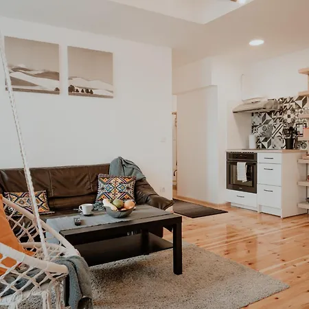 דירה Artiesta - 7 Apartments In Sofia City Center
