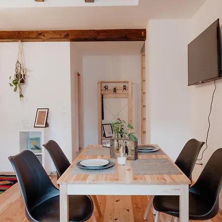 Artiesta - 7 Apartments In Sofia City Center דירה